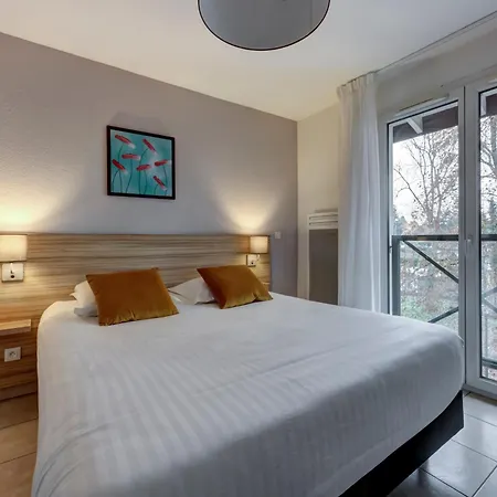 شقة فندقية Zenitude Hotel-residences L'oree Du Parc ديفون-ليه-بان، أين