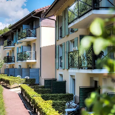 Apartahotel Zenitude Hôtel-résidences L'orée Du Parc 3*